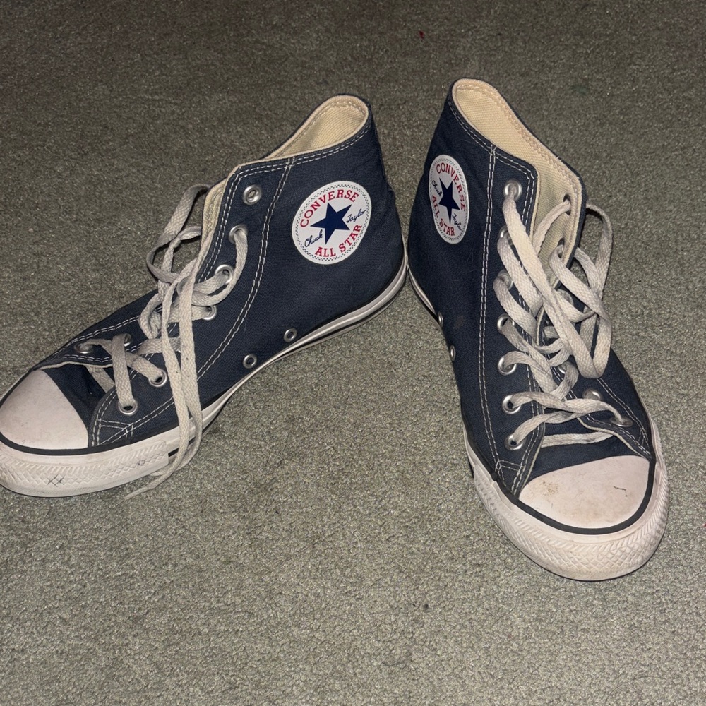 Converse Dark Blue High-Tops